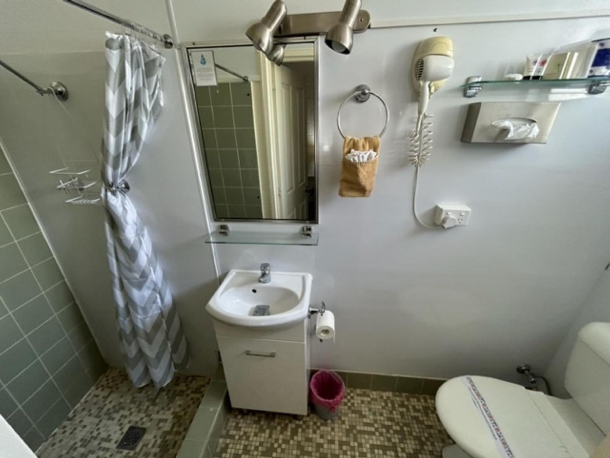 Warren Motor Inn Pokoj fotografie